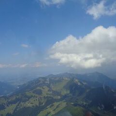 Flugwegposition um 12:58:16: Aufgenommen in der Nähe von Gemeinde Niederndorferberg, 6346, Österreich in 2199 Meter